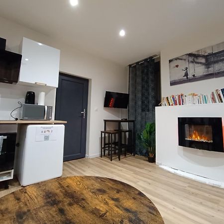 Le Puits Du Bourg Apartment Невер Екстериор снимка