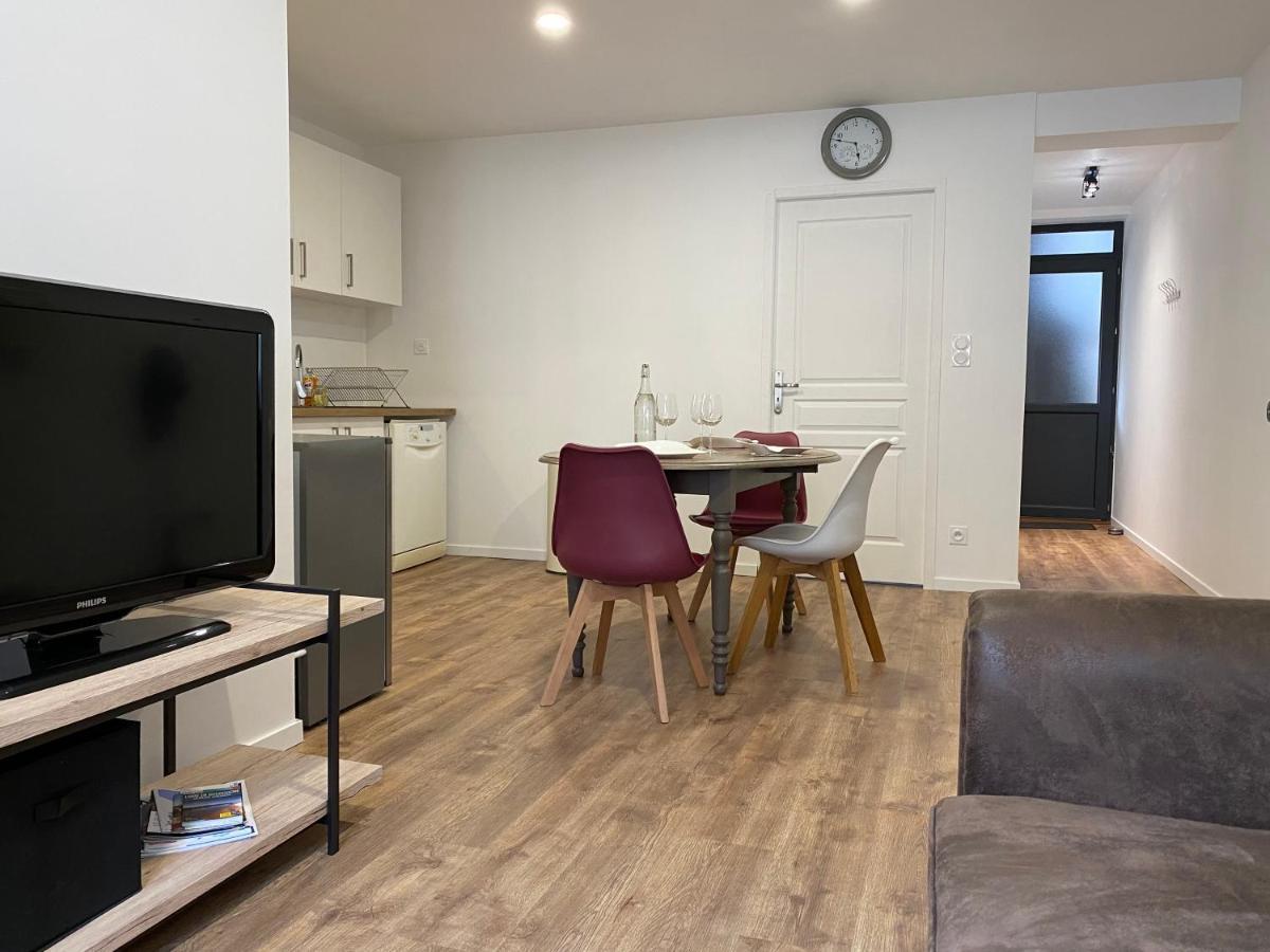 Le Puits Du Bourg Apartment Невер Екстериор снимка