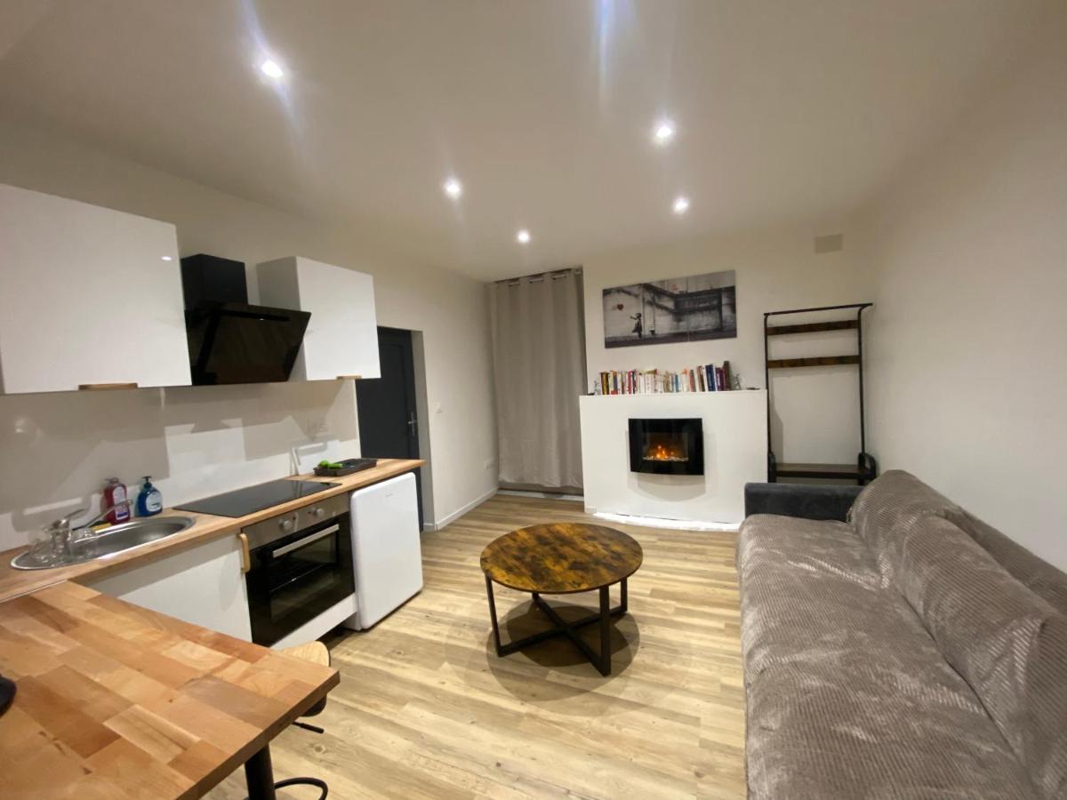 Le Puits Du Bourg Apartment Невер Екстериор снимка