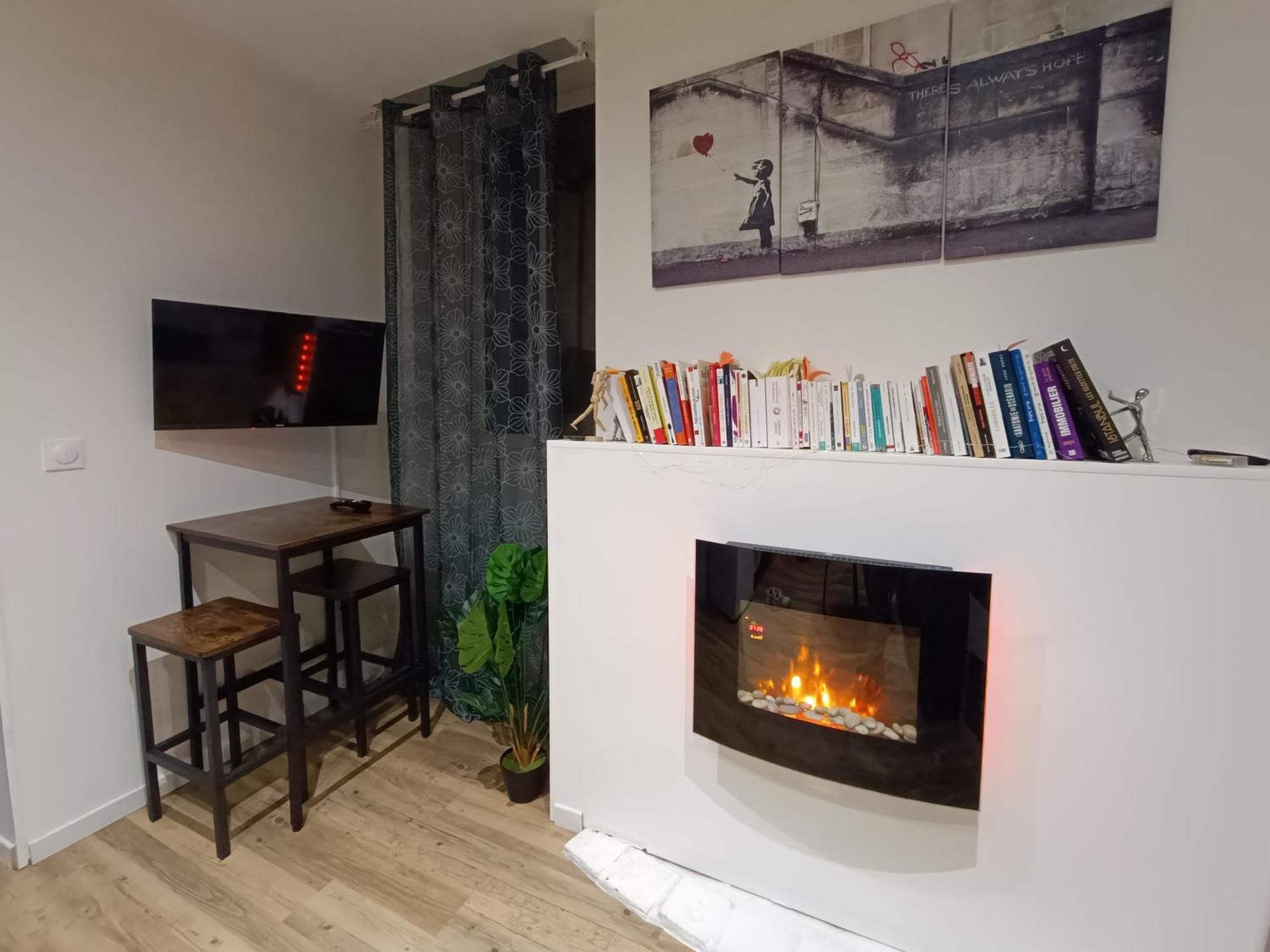 Le Puits Du Bourg Apartment Невер Екстериор снимка