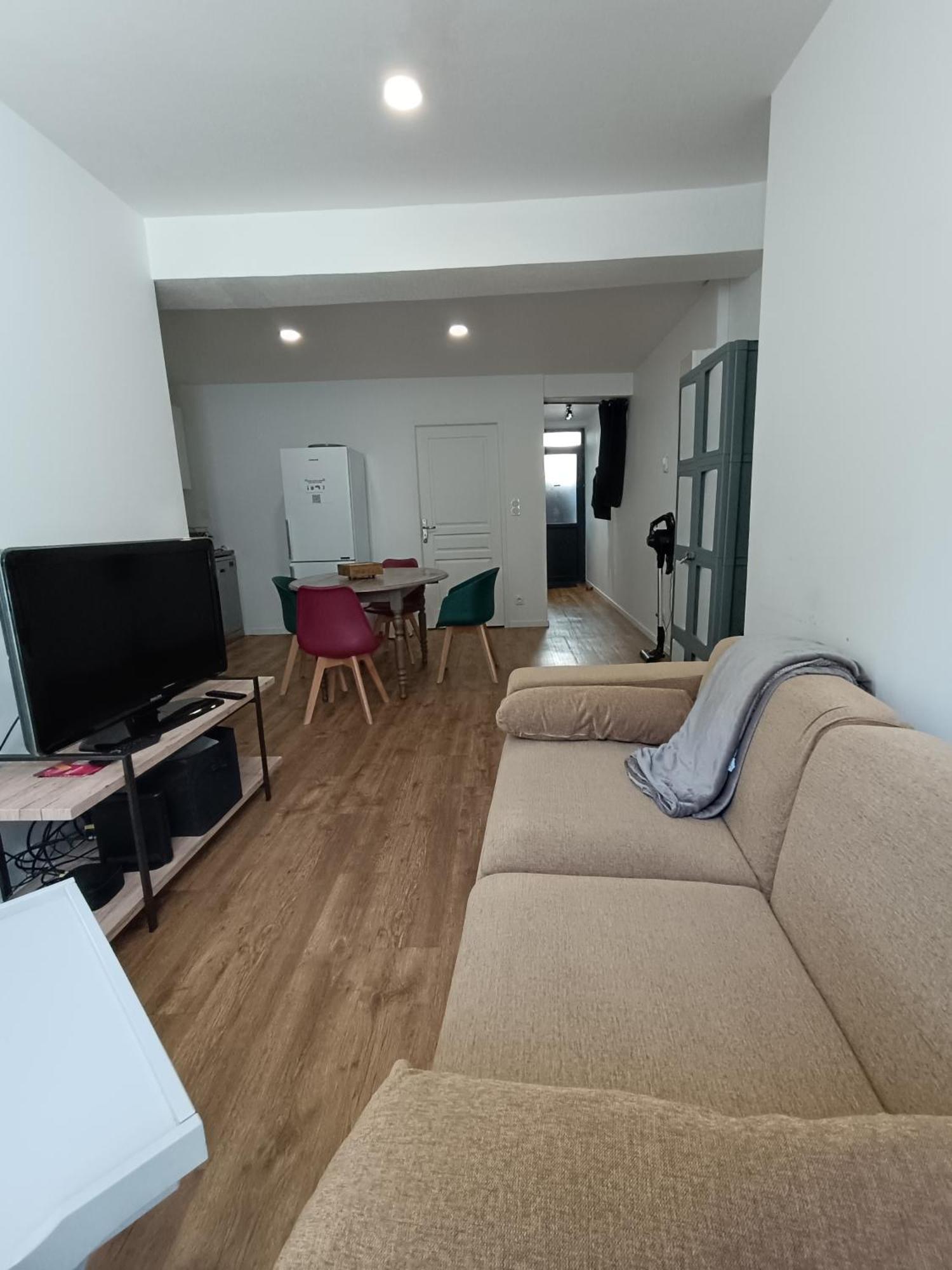 Le Puits Du Bourg Apartment Невер Екстериор снимка
